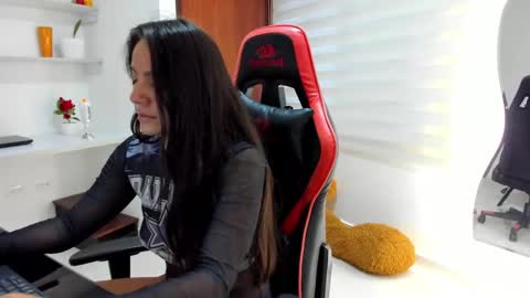 AMARANTA online show from 15, 2, 2025