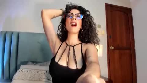 Amara Yasbel online show from 18, 3, 2026