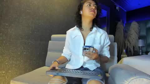 Emily online show from 8, 10, 2025