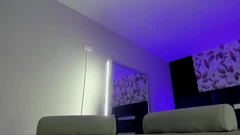 Emily online show from 5, 11, 2025