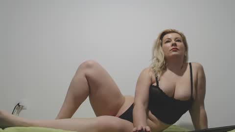 KLAUDYA online show from 23, 2, 2025