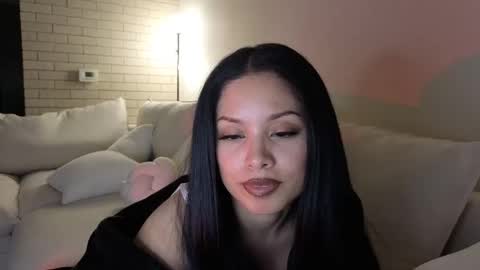 amaya_floress online show from 2, 4, 2026