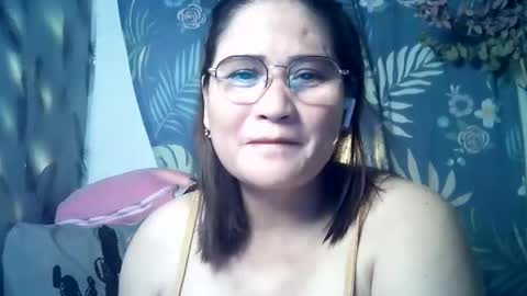 amazing angel online show from 12, 4, 2026