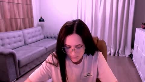 Izza online show from 19, 4, 2026