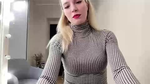 Snapshot of amazingkelly chatting on 12, 1, 2025 Kelly online show from 12, 1, 2025