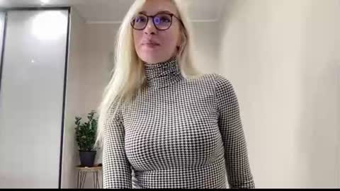 Kelly online show from 21, 6, 2026