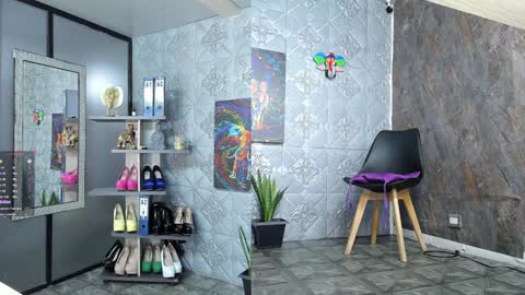 ambar rose2  online show from 4, 1, 2025