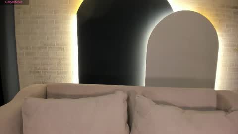 Ambar  online show from 25, 3, 2026