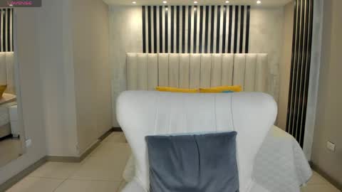 Ambar  online show from 6, 4, 2026