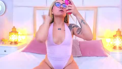 AmbarSantany  online show from 17, 7, 2026