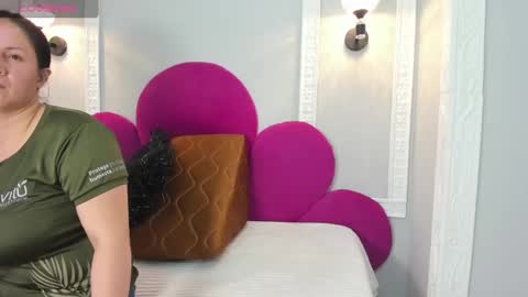 Snapshot of ambbermoon chatting on 23, 2, 2025 online show from 23, 2, 2025
