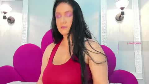Snapshot of ambbermoon chatting on 9, 3, 2025 online show from 9, 3, 2025