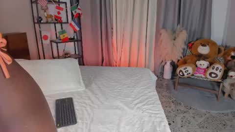 Amber online show from 10, 7, 2026