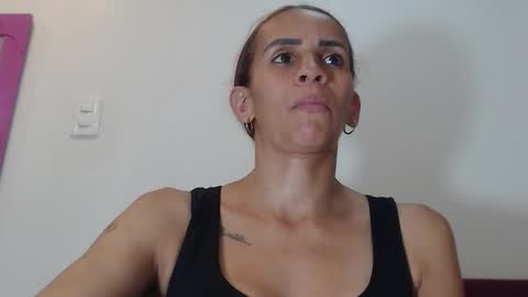 Amber Moore online show from 5, 11, 2025