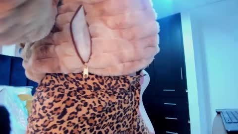 Snapshot of amber_rose23 chatting on 13, 10, 2025 Michell online show from 13, 10, 2025