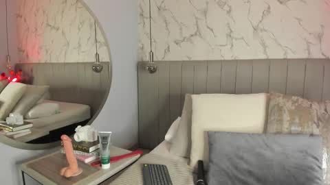 Amber online show from 22, 2, 2026