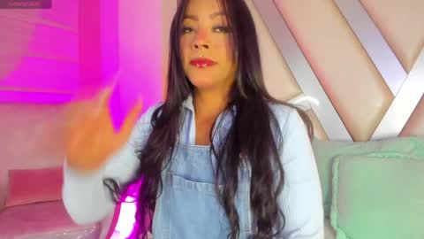 Tell me Amber online show from 17, 5, 2026