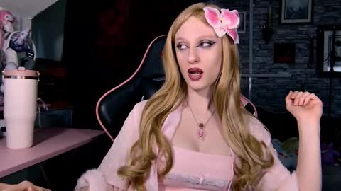 Snapshot of amberangel666 chatting on 6, 3, 2026 DEMONESS AMBER 666 online show from 6, 3, 2026