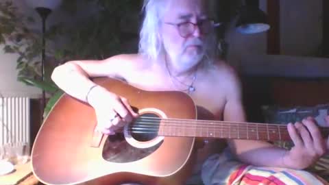 Amberr11 online show from 2, 12, 2024