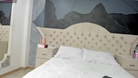 Amber Grey online show from 9, 9, 2025