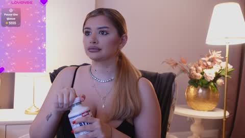 Amberseyes online show from 3, 2, 2025