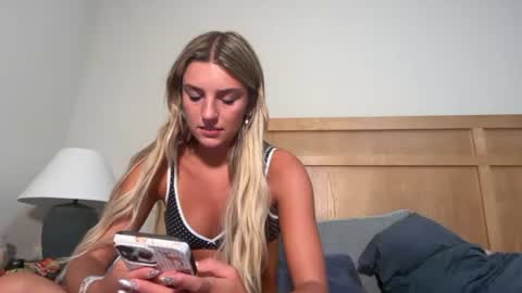 ambie bambi amber griz online show from 2, 7, 2026