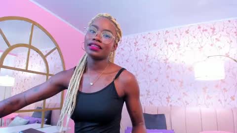 Amelia Adams online show from 13, 10, 2025