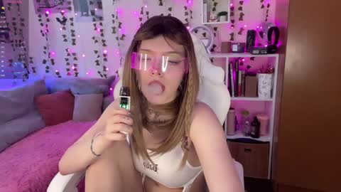 Amelia Aley  online show from 9, 2, 2025