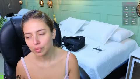 AMELIA online show from 18, 9, 2025