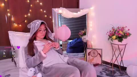   online show from 28, 2, 2025