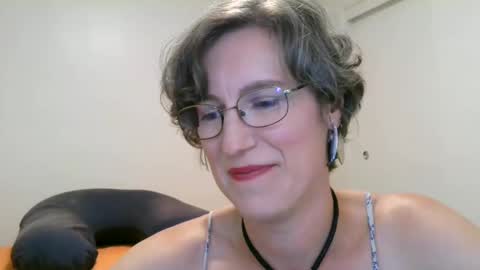 Ameliaishka online show from 18, 9, 2025