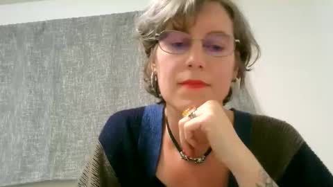 Ameliaishka online show from 17, 10, 2025