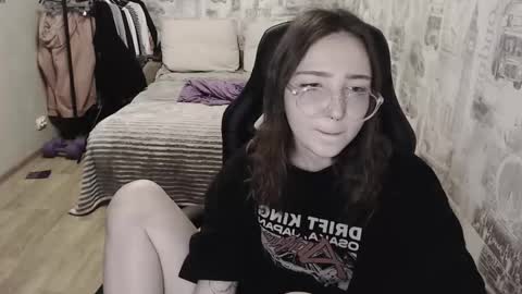 Snapshot of ameliakamishiro chatting on 19, 12, 2024 Amelia online show from 19, 12, 2024