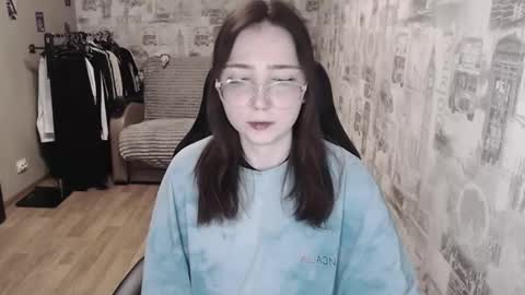 Snapshot of ameliakamishiro chatting on 4, 3, 2025 Amelia online show from 4, 3, 2025