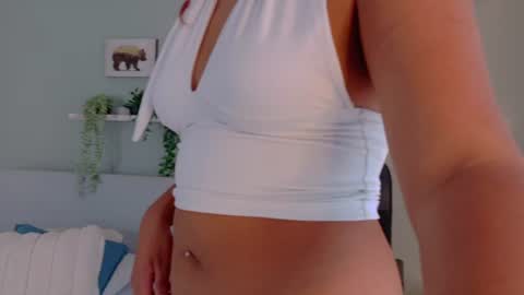 Snapshot of amelialaurent_ chatting on 30, 6, 2026 amelialaurent_ online show from 30, 6, 2026