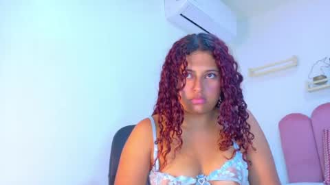 Snapshot of amelialaurent_ chatting on 11, 7, 2026 amelialaurent_ online show from 11, 7, 2026