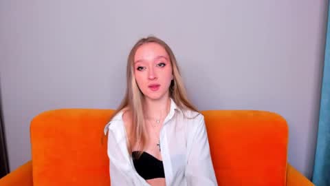 ameliawise online show from 25, 1, 2025