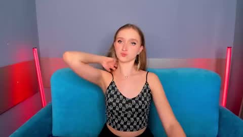 ameliawise online show from 23, 2, 2025