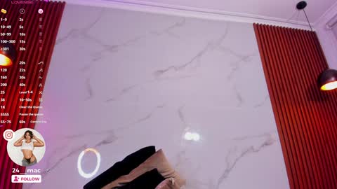 Alejandra  online show from 29, 1, 2025