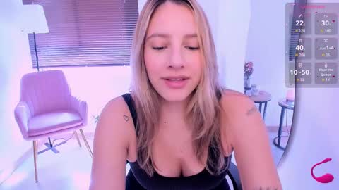 Snapshot of ameliegraham chatting on 21, 11, 2025 Amelie Graham online show from 21, 11, 2025