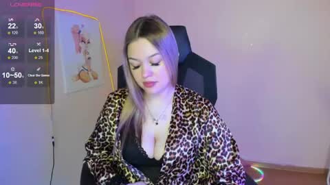 Snapshot of ameliepeach chatting on 23, 5, 2026 Amelie online show from 23, 5, 2026