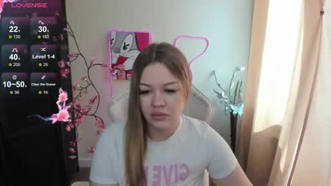 Snapshot of ameliepeach chatting on 26, 5, 2026 Amelie online show from 26, 5, 2026