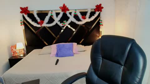 Snapshot of ameliie_saenz chatting on 5, 1, 2026 Ameli online show from 5, 1, 2026