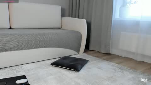 Amelina Love online show from 6, 2, 2026