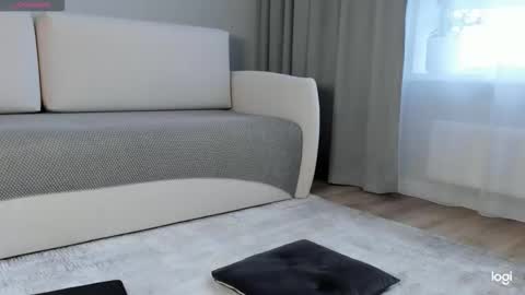 Amelina Love online show from 7, 2, 2026