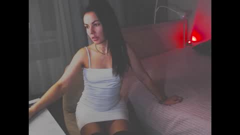 amelinamersi online show from 12, 9, 2025