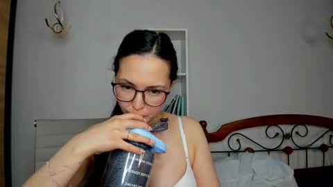 Snapshot of ameliya_sun chatting on 16, 5, 2026 Aylin online show from 16, 5, 2026