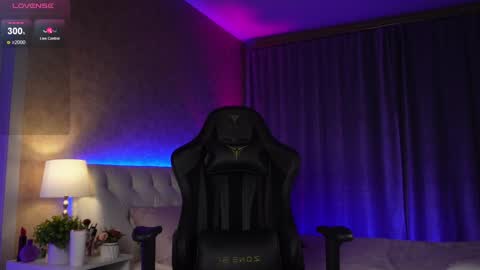 Amy  online show from 2, 1, 2025