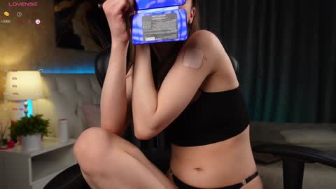 Amy  online show from 31, 1, 2025