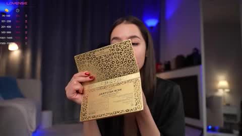 Amy  online show from 27, 9, 2025